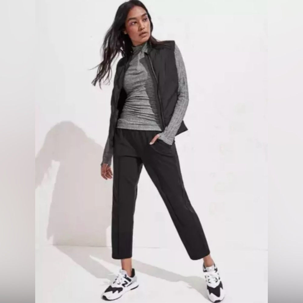 Athleta Venice Pintuck Pant | Black M Medium | Comfy Work Pants Crop Jogger